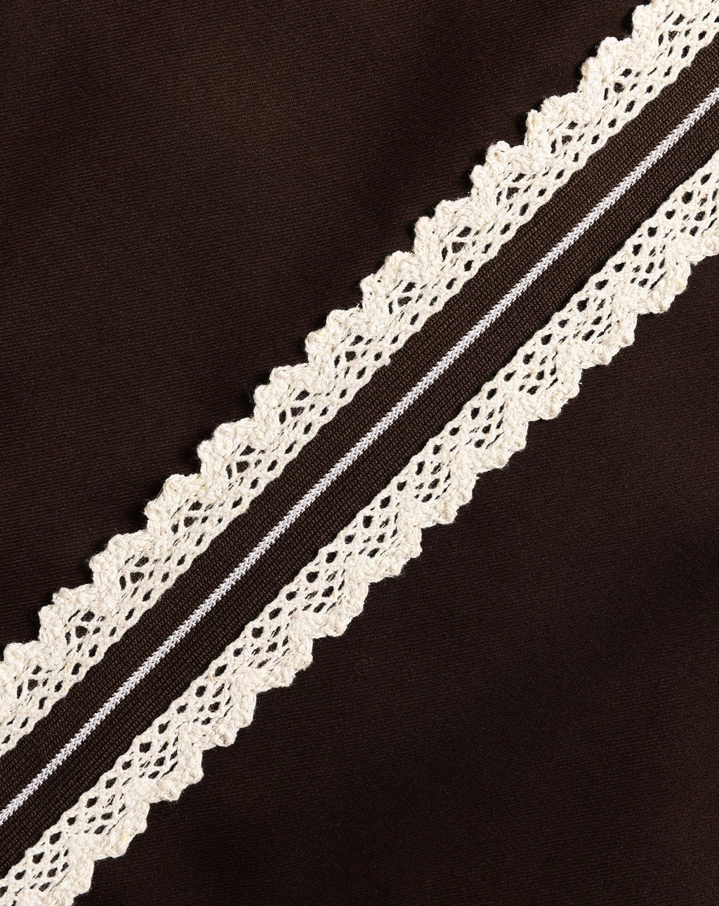 CROCHET TAPE PANTALON PETITE BRUIN