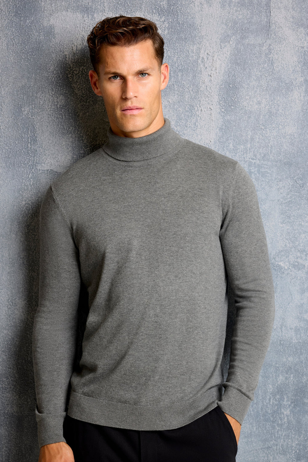 EL JERSEY DE CUELLO ALTO DE SANTONI