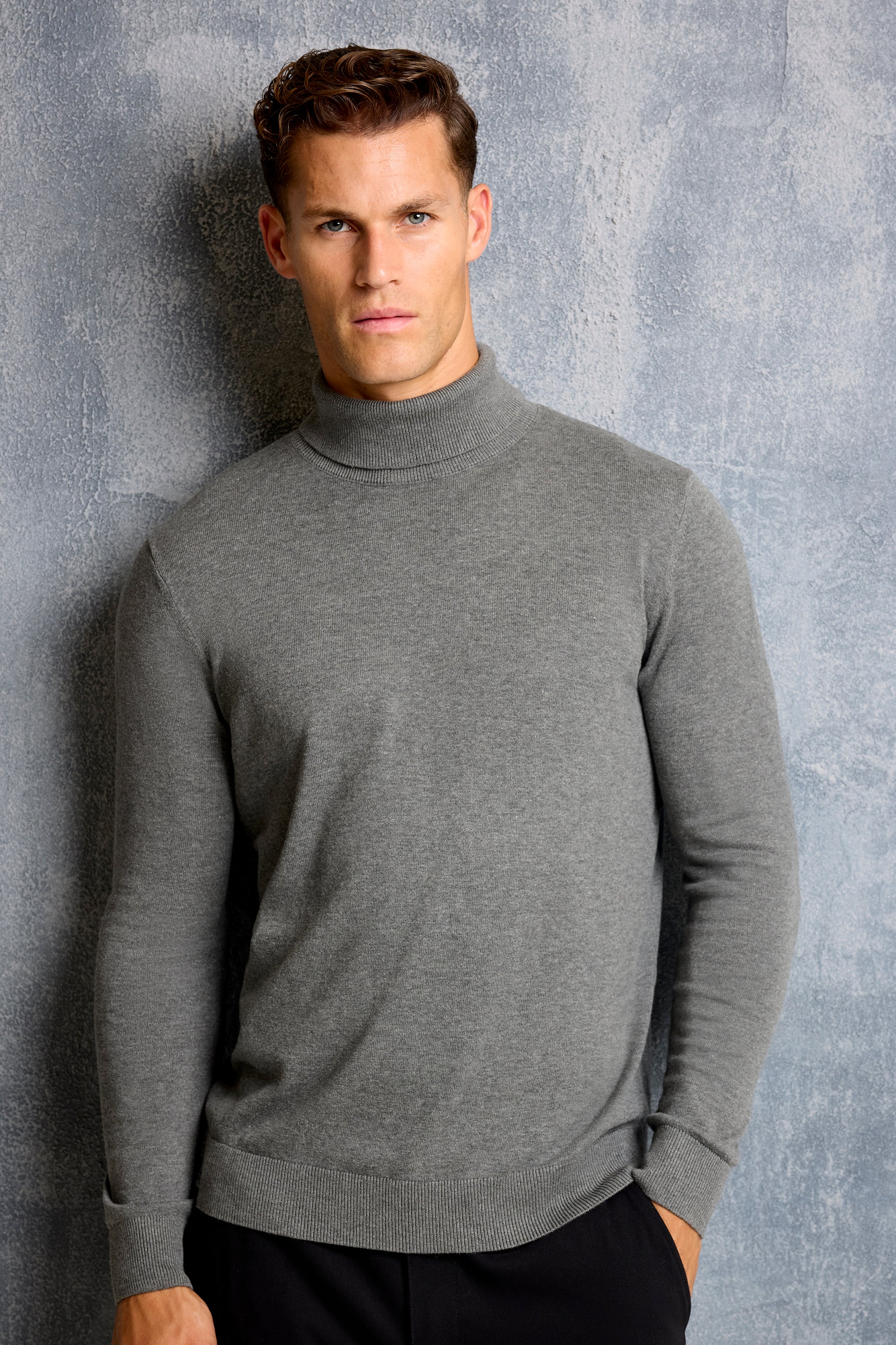 EL JERSEY DE CUELLO ALTO DE SANTONI