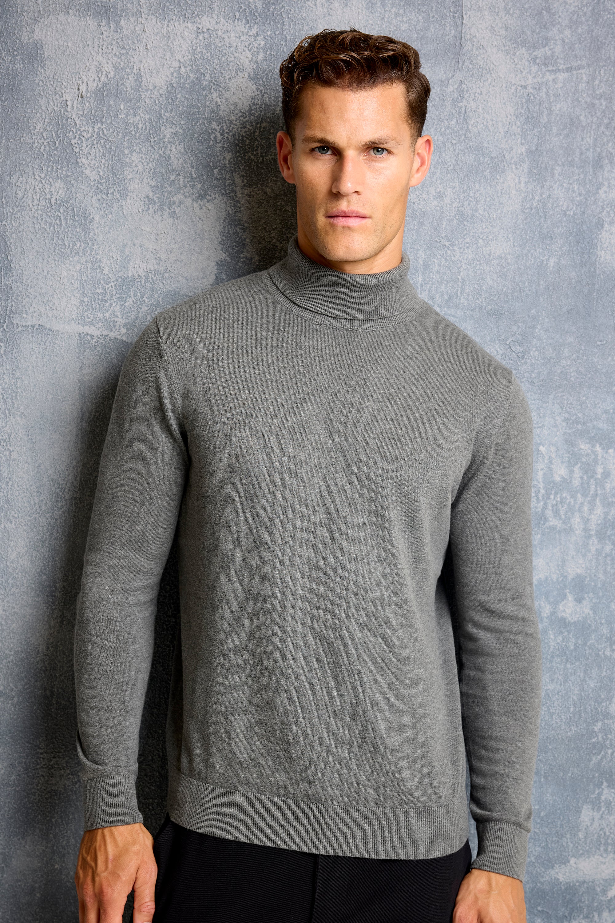 EL JERSEY DE CUELLO ALTO DE SANTONI