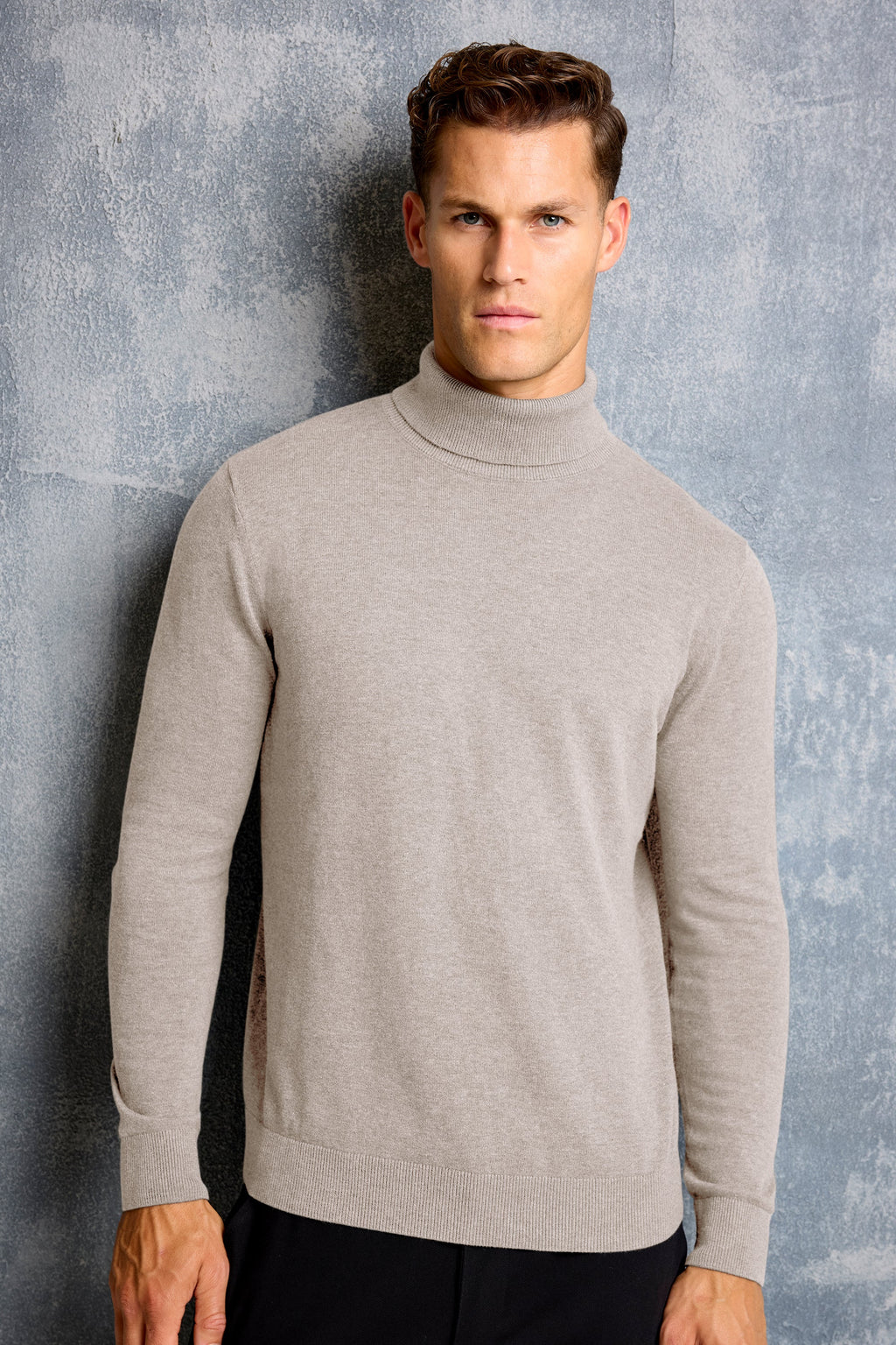 EL JERSEY DE CUELLO ALTO DE SANTONI