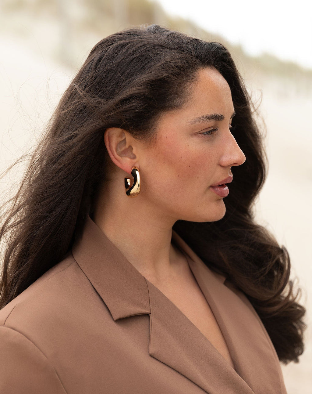IRREGULAR HOOP EARRINGS