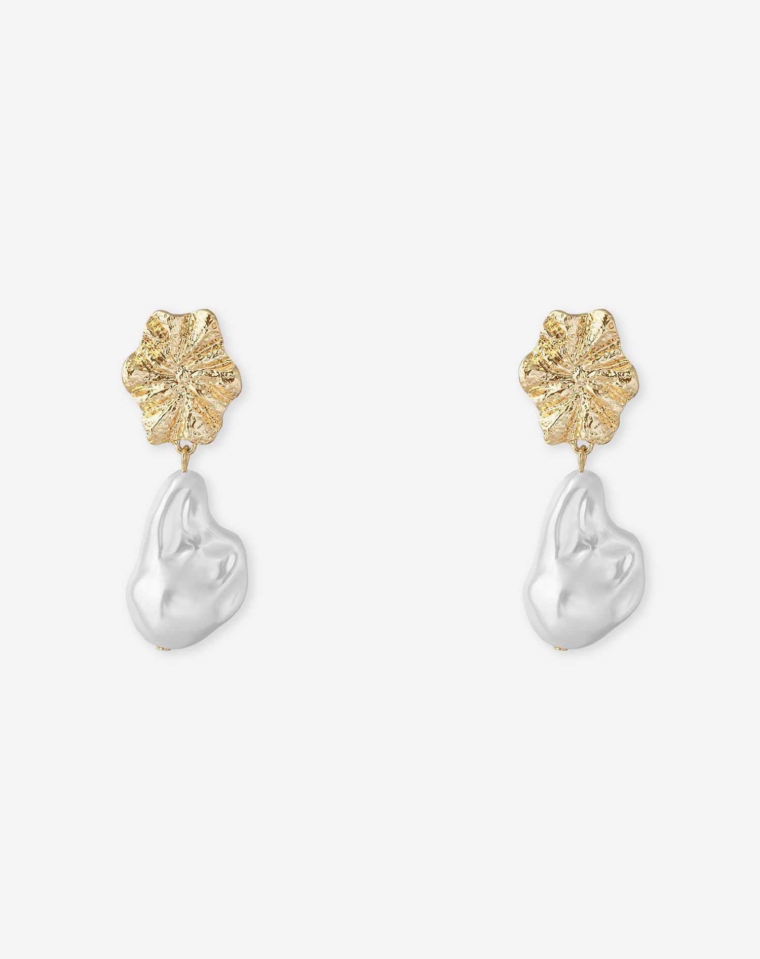 ROSY PEARL EARRINGS
