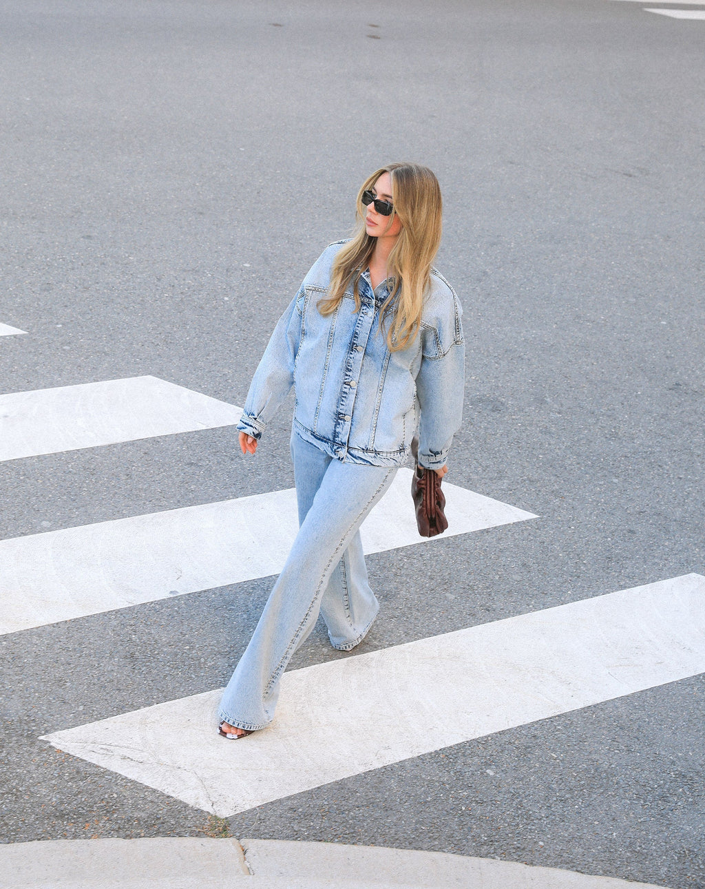 STUD WIDE LEG JEANS LICHTBLAUW