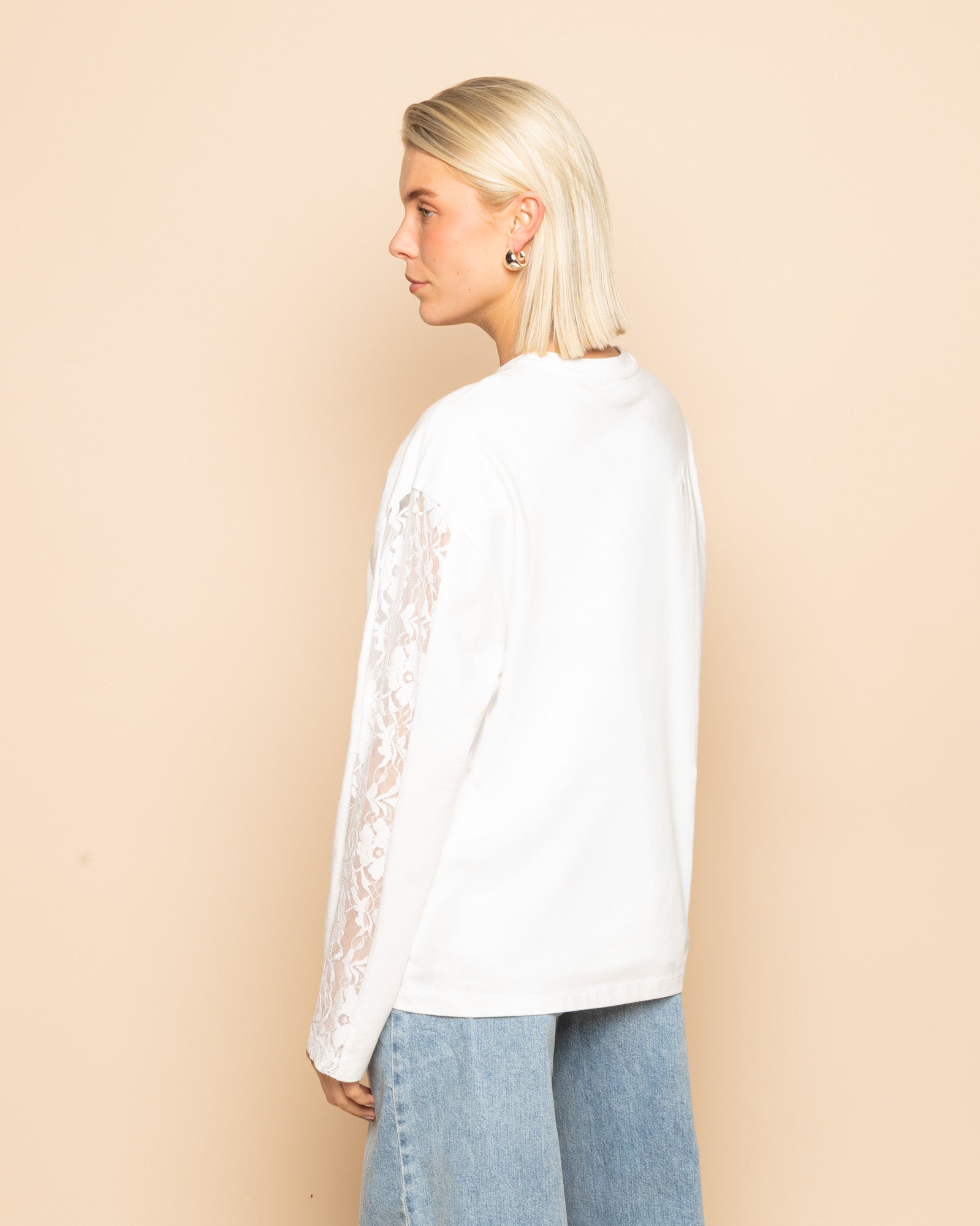 LACE INSERT LONG SLEEVE TEE CRÈME