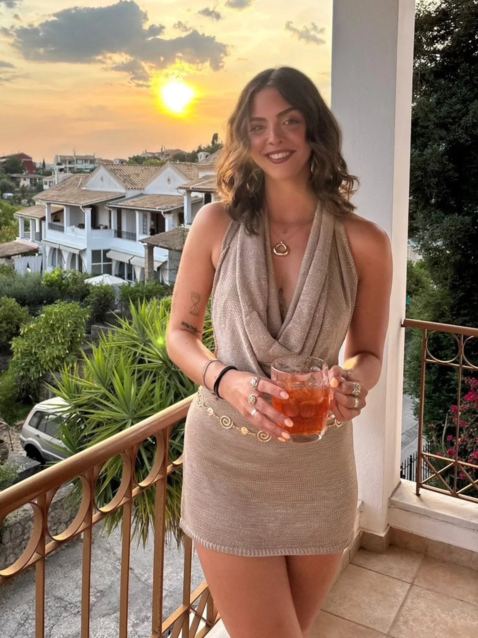 Vestido mini sin espalda con escote en V profundo para mujer