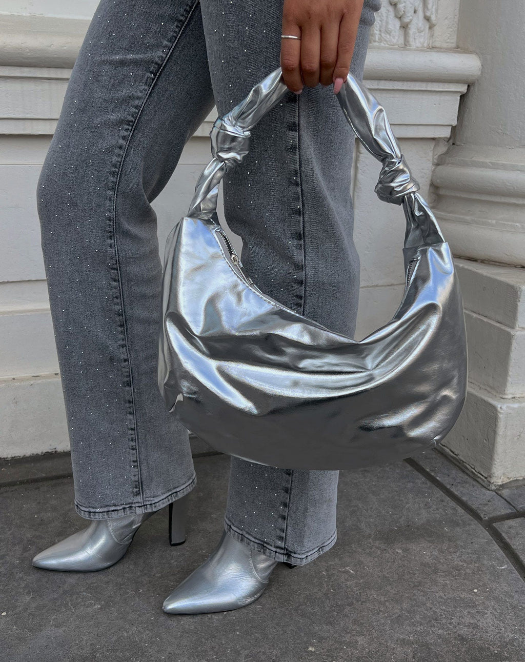 VAQUEROS BOOTCUT PEQUEÑOS CON DIAMANTES GRISES